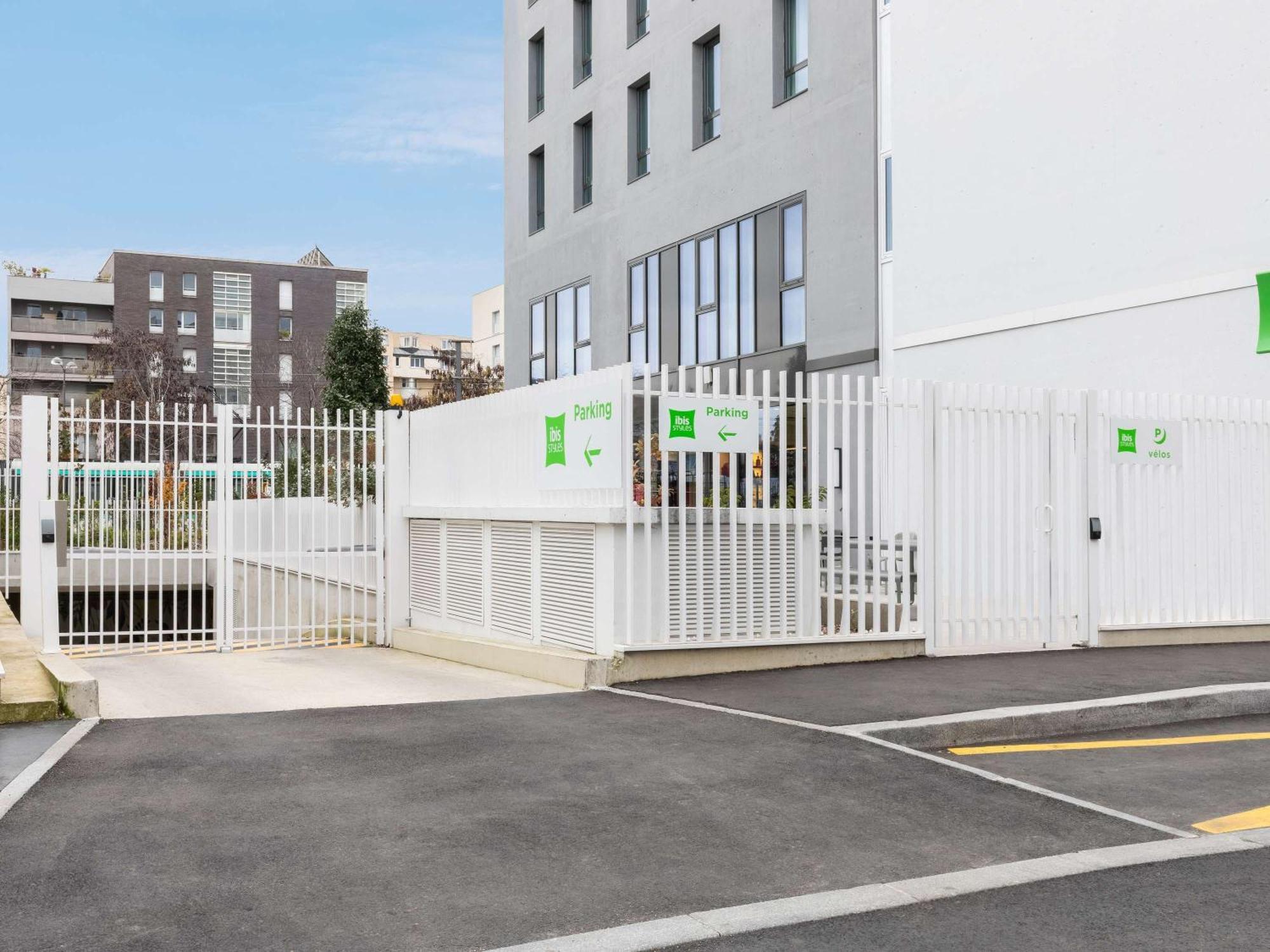 Ibis Styles Bezons Paris La Defense Hotel ภายนอก รูปภาพ