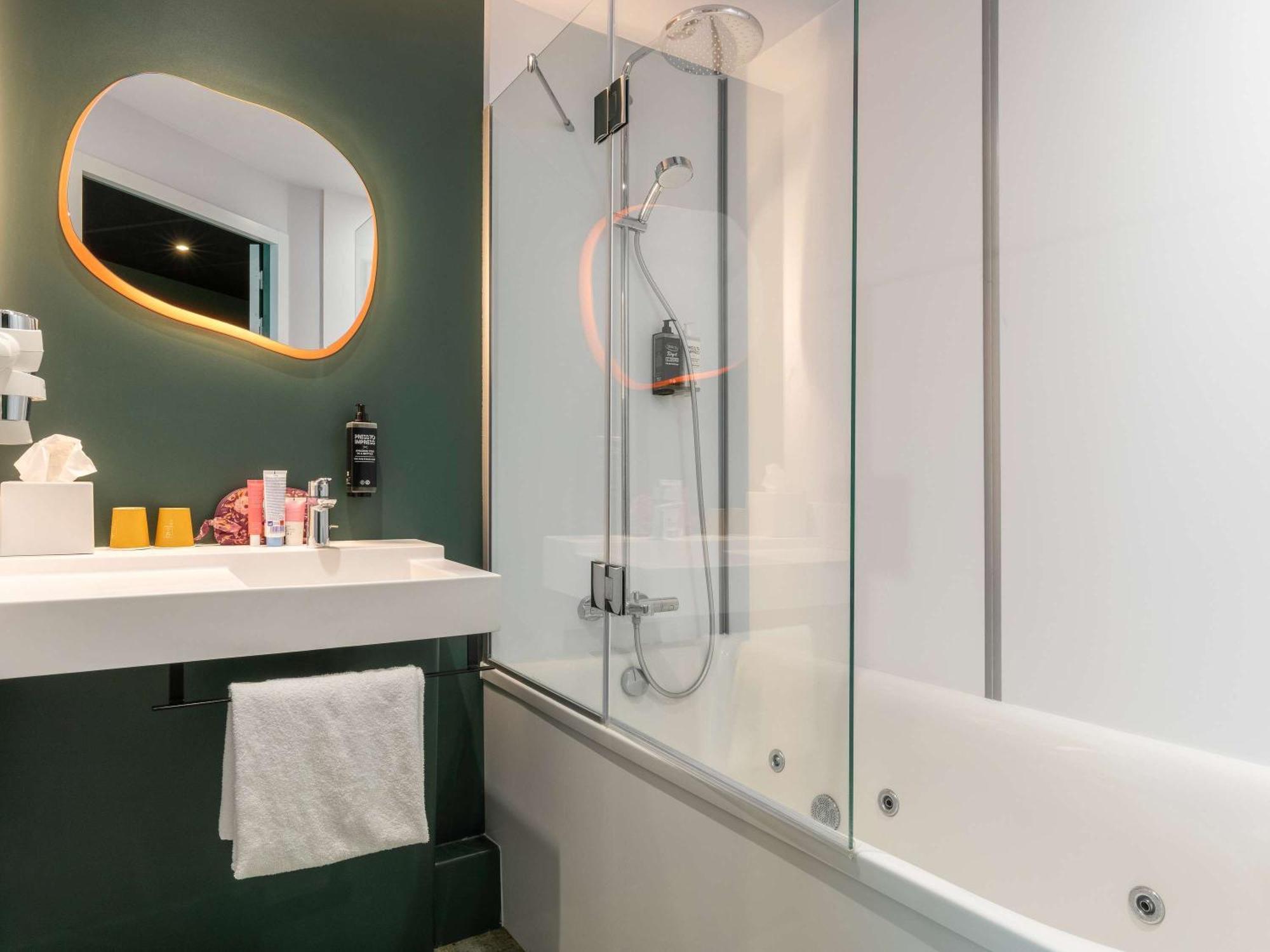 Ibis Styles Bezons Paris La Defense Hotel ภายนอก รูปภาพ